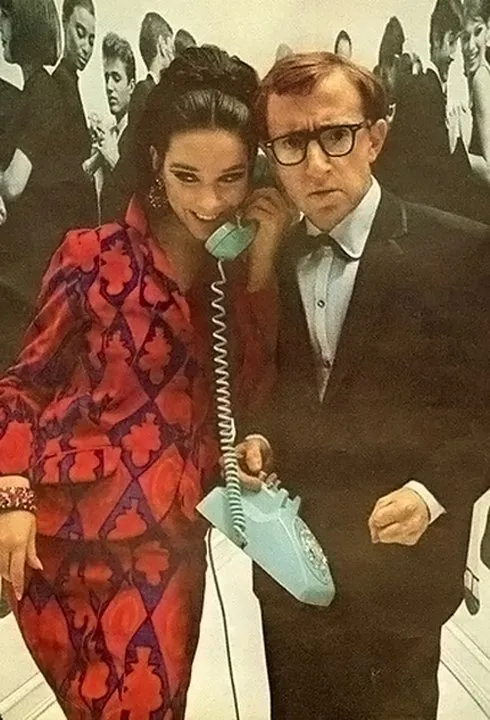 a tricky little game for controlling phone use in social situations in...