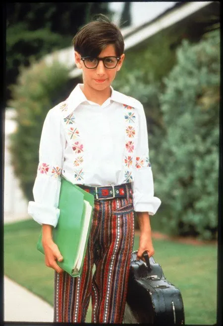 shy and introverted teens primarily benefit when peers comment on their blogs...